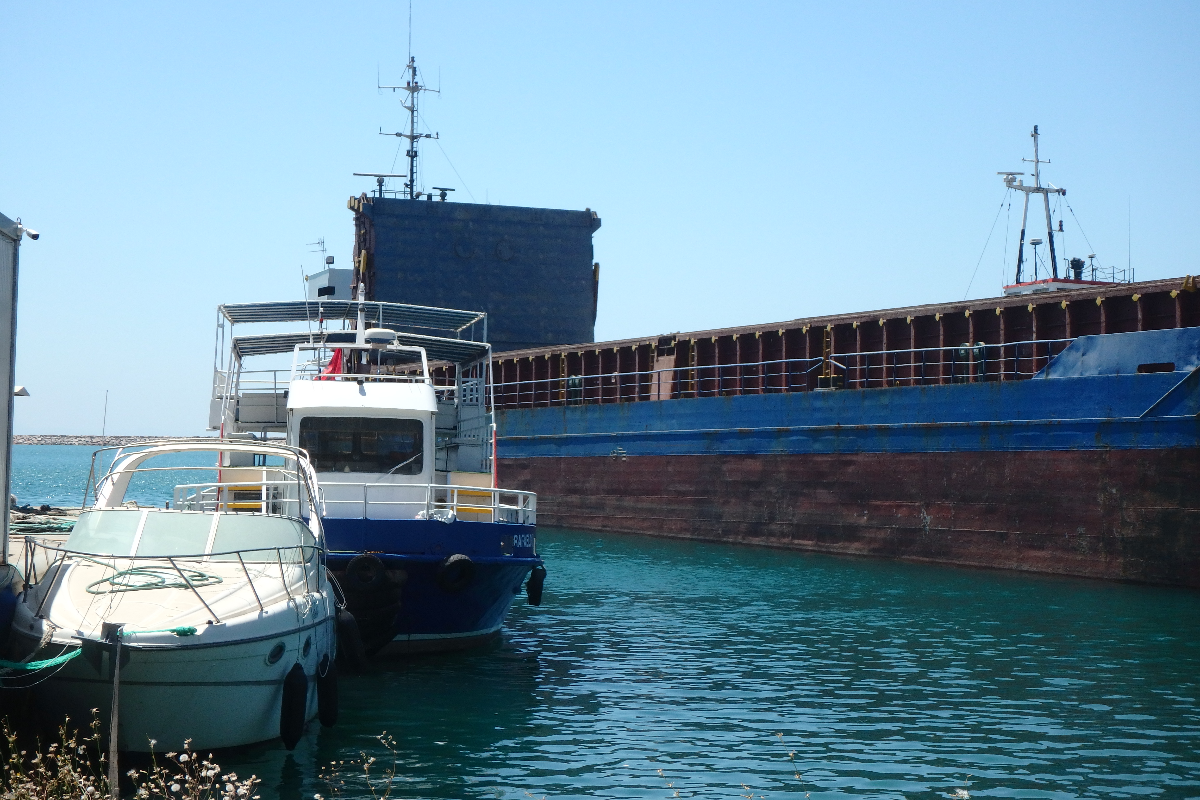 Bateau en port